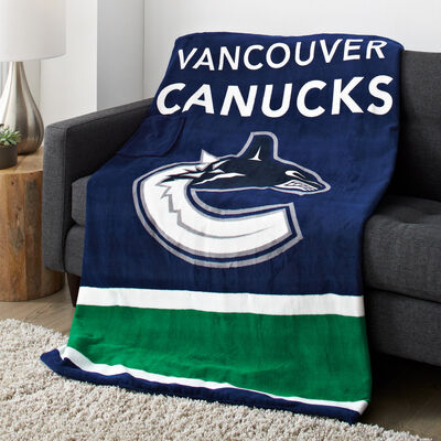 Sunbeam Heated Throw Royal Mink/Sherpa NHL - Vancouver Canucks